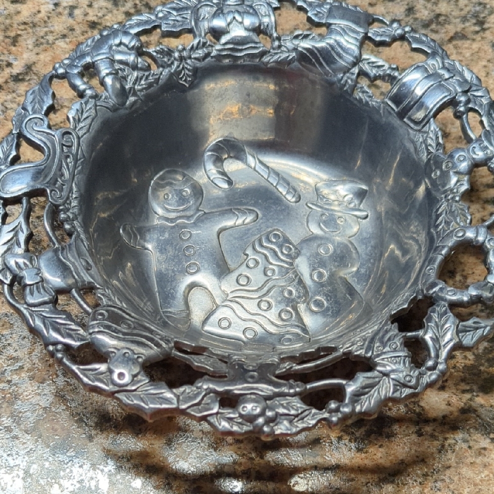 Festive Pewter SilverToneDecorative Bowl
